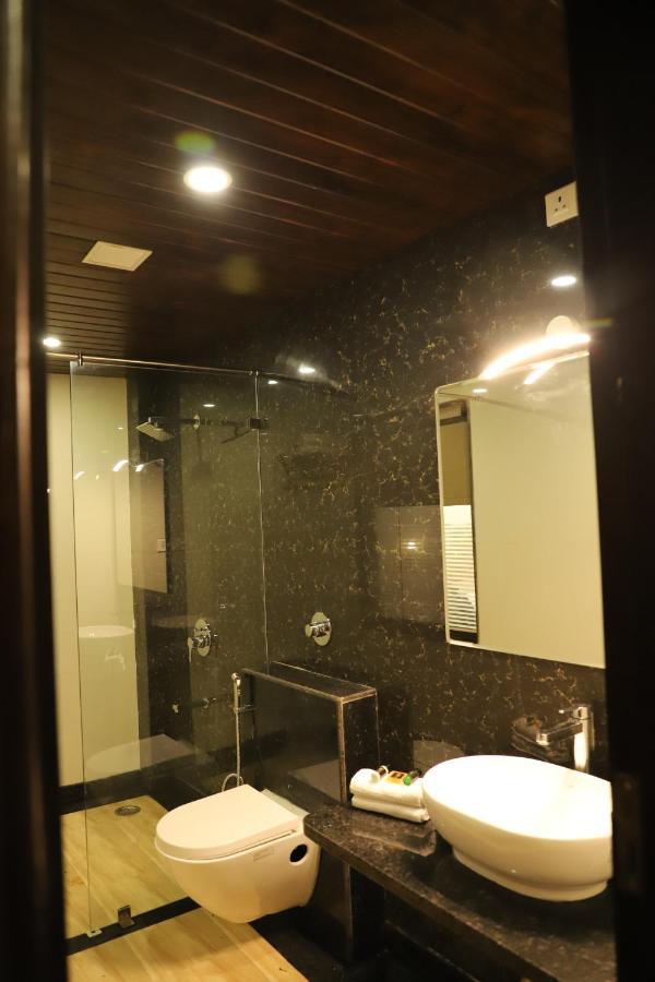 Clover Inn Udaipur Dış mekan fotoğraf