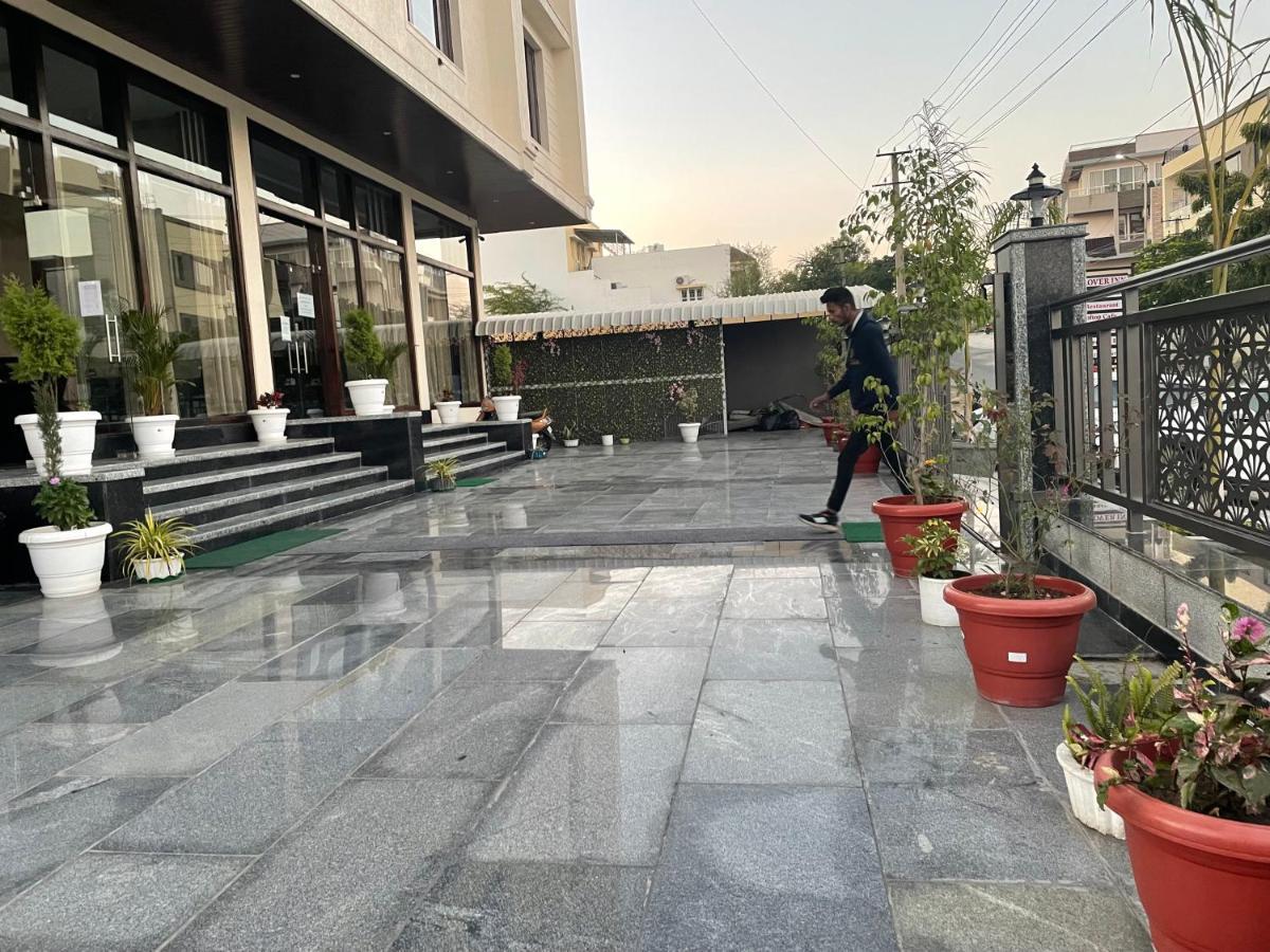 Clover Inn Udaipur Dış mekan fotoğraf