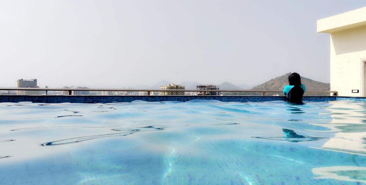 Clover Inn Udaipur Dış mekan fotoğraf